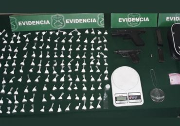 Dos personas detenidas por tráfico de cocaína y porte de armas en Pudahuel