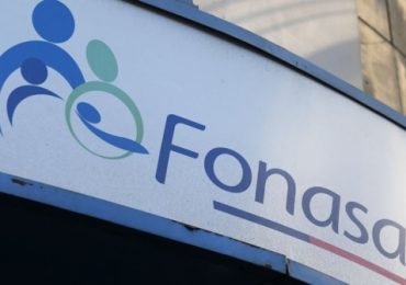 Más de mil millones de pesos de cotizaciones pagadas en exceso, para y trabajadores y empleadores, están en FONASA para ser devueltas