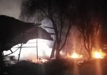 Incendio destruye fábrica de Pallets en Pudahuel rural