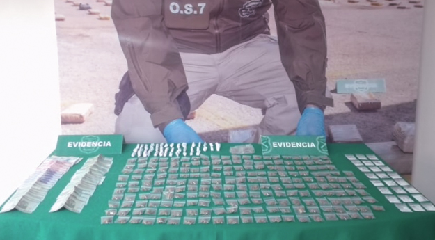 O.S.7 de Carabineros incauta drogas ilícitas y detiene a dos sujetos en Pudahuel
