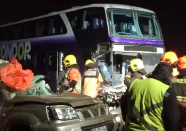 Dos fallecidos en choque de vehículos de alta energía en Pudahuel