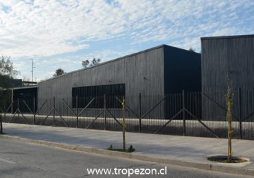 Entre un oscuro panorama, la remodelación del parque Amengual afecta a los vecinos en Pudahuel