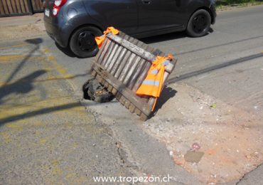 Por modificación de ley, Alcaldes están facultados para reparar hoyos en calles y veredas. Cerro Navia y Pudahuel