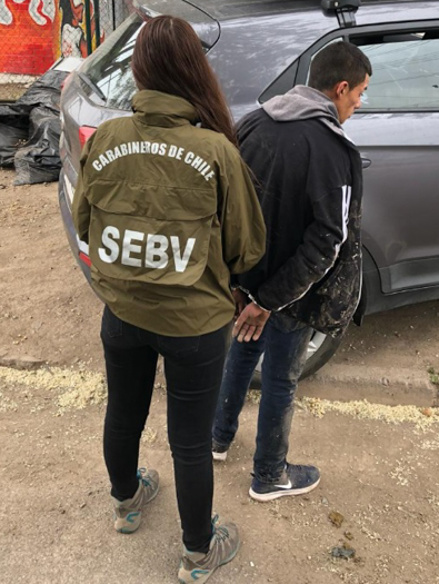 Sujeto con artículos robados, y que cumplía arresto total en su domicilio, es nuevamente detenido en Cerro Navia