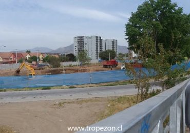 Difícil situación enfrenta la municipalidad de Pudahuel, que busca anular permisos de edificación privada en terreno destinado a ser un parque