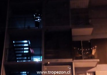 Hombre es rescatado con vida tras haber quedo expuesto a emanaciones de gas domiciliario en Pudahuel