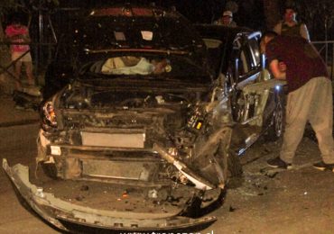 Choque de automóvil y bus, deja al primero con daños de consideración en Pudahuel