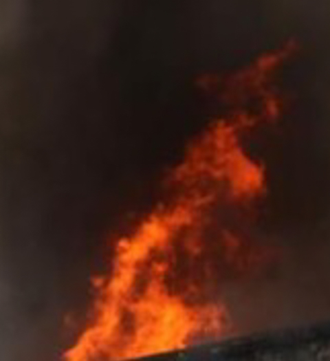 Cinco personas quedaron con diversas quemaduras por incendio en Cerro Navia