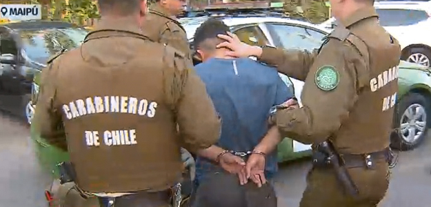 Conductor de automóvil fue apuñalado en Pudahuel