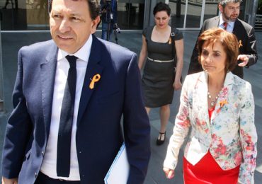 FONASA y Subsecretaria de Salud Pública se querellan contra 13 médicos licenciosos