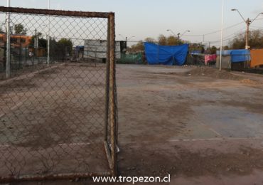 Se suman deficiencias en reparación de multicanchas licitadas por la municipalidad en Pudahuel
