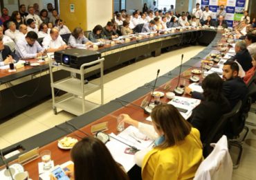 Cerca de 7 mil millones de pesos serán destinados a la adquisición de material mayor para el cuerpo de bomberos de la Región Metropolitana