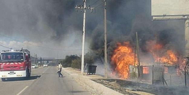 Incendio deja a 26 personas damnificadas y 8 casas destruidas en Pudahuel rur