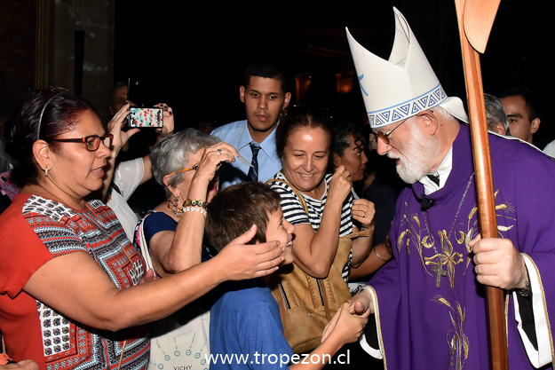 Frente a “intolerables” abusos, monseñor Aós anuncia “reforma profunda”