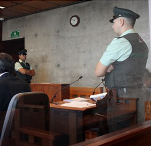 Dos adultos y un menor son detenidos por robo con intimidación en Pudahuel