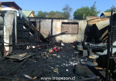 Incendio destruye vivienda en Pudahuel norte