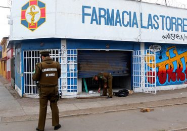 Delincuente es baleado por Carabineros al intentar escapar de la detención por robo en Cerro Navia