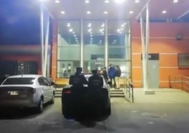 Peligroso delincuente escapa de Carabineros al momento en que constataba lesiones en Pudahuel