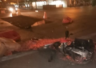 Muere motociclista al ser chocado por un automóvil en San Pablo con Teniente Cruz, en Pudahuel