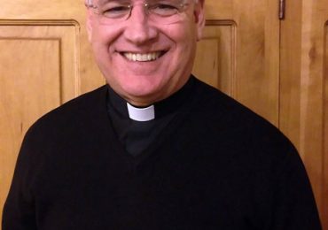 El Papa nombra a Carlos Irarrázaval y Alberto Lorenzelli obispos auxiliares de Santiago