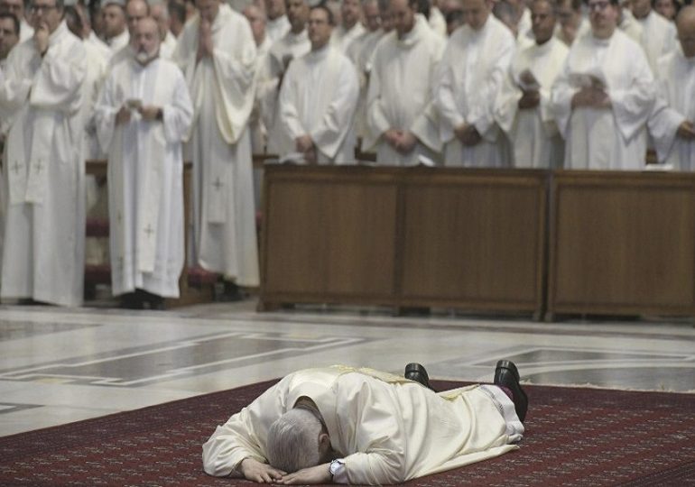 Papa Francisco pide a nuevo obispo Alberto Lorenzelli “servir más que dominar”
