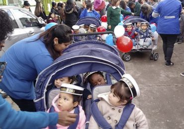 El jardín infantil Campo Lindo cierra el mes del mar con desfiles de sus infantes en Pudahuel
