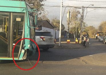 Nuevo accidente de tránsito inquieta a vecinos de Teniente Cruz con Quebec