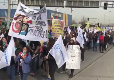 Profesores de Pudahuel lideran marcha por Santiago Centro