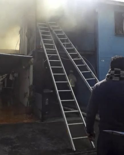 Bombero fue duramente agredido durante incendio en Pudahuel sur