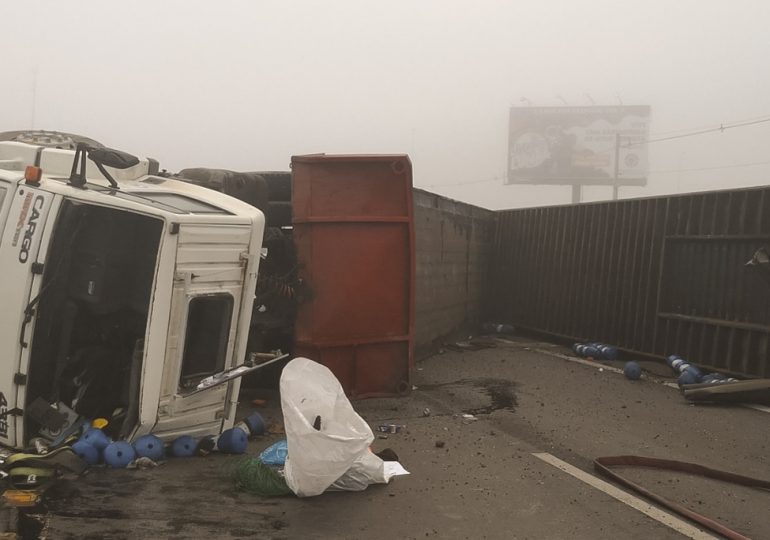 Grave accidente de tránsito en enlace Autopista Costanera Norte y la Ruta 68