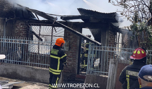 Incendio en casa habitación deja una persona muerta en Pudahuel