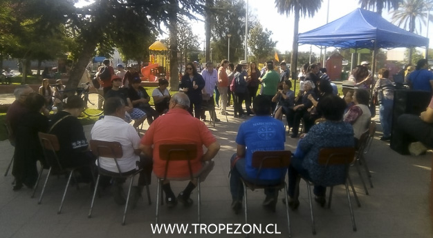Cerca de cien vecinos participaron en cabildo ciudadano realizado en plaza de Armas de Pudahuel