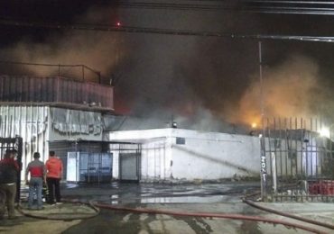 Queman un segundo supermercado en Pudahuel
