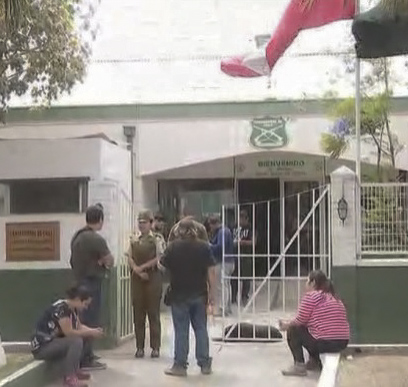 Cabo de Carabineros resultó herido a bala durante ataque a comisaría en Pudahuel Sur