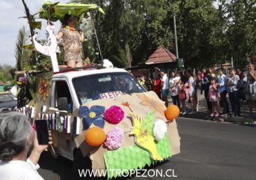 Se realiza carnaval cultural por el derecho a la vivienda en Pudahuel