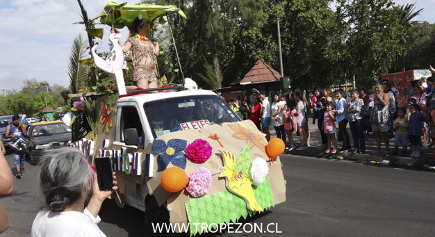 Se realiza carnaval cultural por el derecho a la vivienda en Pudahuel