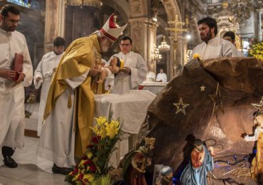 Misa del Gallo: Llegar a los pobres ya los descartados por medio de Jesucristo