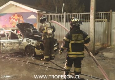 Queman automóvil a metros de ingreso a jardín infantil y sala cuna en Pudahuel