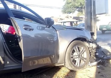 Choque de vehículos en Pudahuel deja dos personas lesionadas