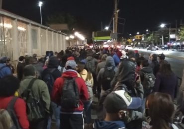 Gente molesta: Metro Pudahuel colapsa durante la mañana corriendo alto riesgo de contagio