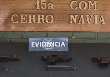 Carabineros de Cerro Navia detienen a cuatro delincuentes tras robar vehículo
