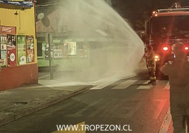 Dirigentes y Bomberos de Pudahuel se unen para sanitizan calles de la comuna