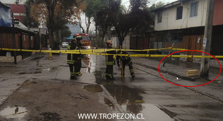 Vecinos denuncian cortocircuito de cables en plena vía pública en Pudahuel