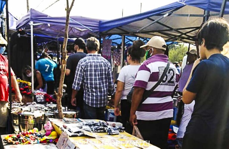 Día de la Madre: Miles de personas llegaron a los persas Teniente Cruz y San Franco este fin de semana en Pudahuel
