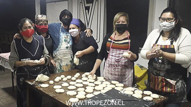 Disciplina y solidaridad: Así se organiza la población Roosevelt de Cerro Navia para ayudar a la comunidad