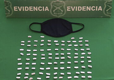 En Pudahuel detienen a sujeto con 103 envoltorios de pasta base de cocaína ocultos en mascarilla