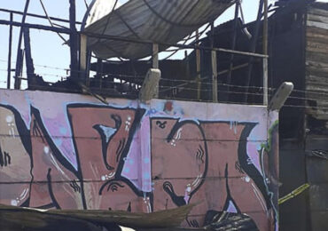 Vecinos y vecinas se organizan para ayudar a personas damnificadas por incendio en Pudahuel