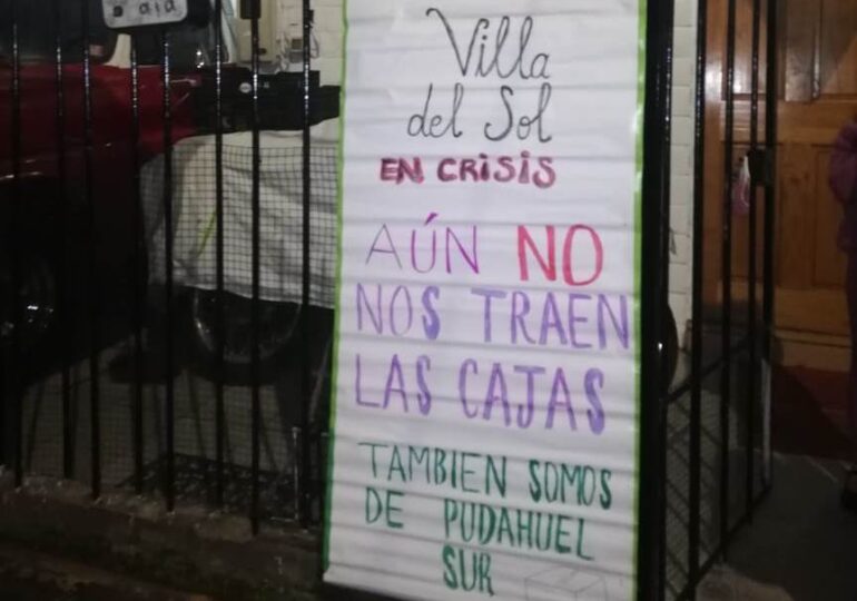 Villa Del Sol protesta: “El alcalde dijo que había cajas para todos y aún no llega nada”