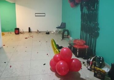 Fiesta clandestina en Cerro Navia termina con 18 detenidos y amenazas de muerte a vecinos