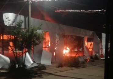 Vecinos y vecinas de Pudahuel sur dicen “No” a dos torres de once pisos en Travesía con La Estrella